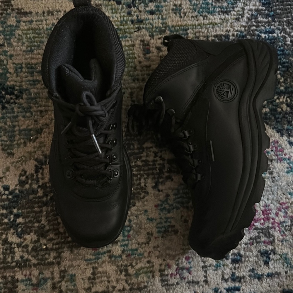 Black timberland boots